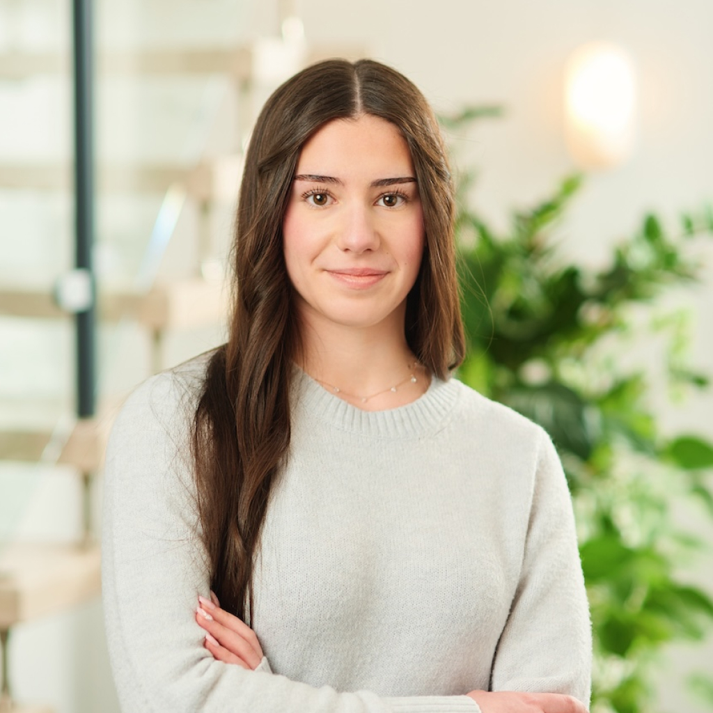 bookjans-mitarbeiter-portrait-anastasia-leis